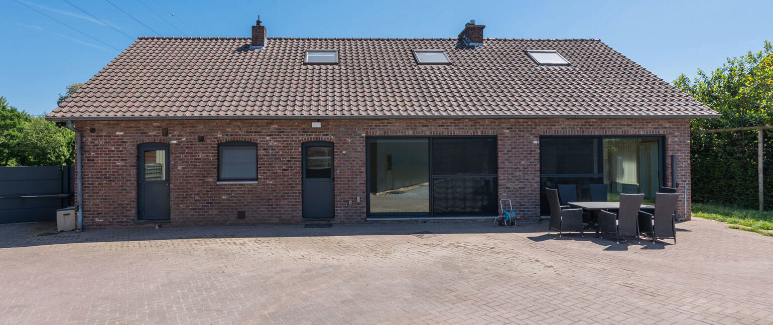 Gebouw voor gemengd gebruik te koop in Maaseik