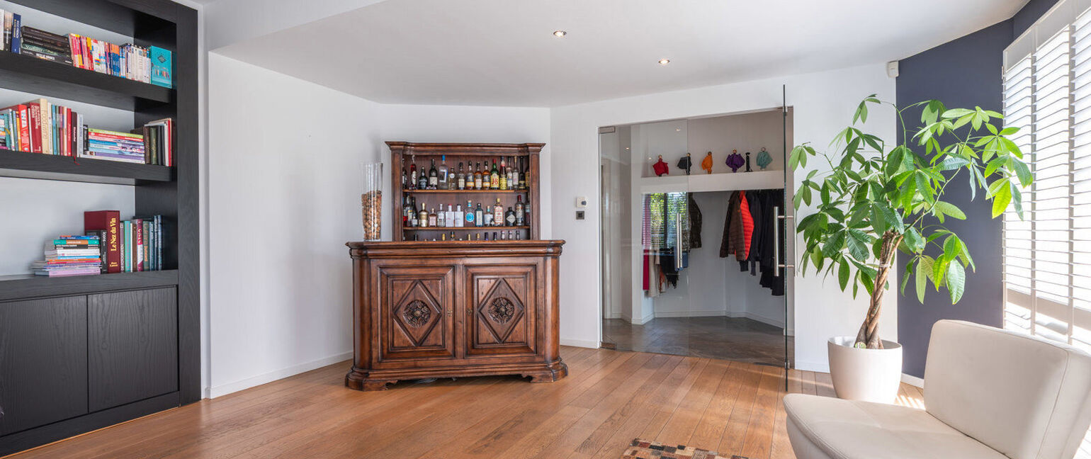 Gebouw voor gemengd gebruik te koop in Maaseik