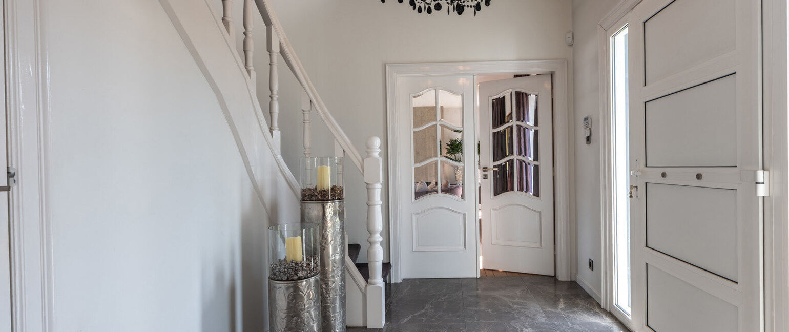 Gebouw voor gemengd gebruik te koop in Maaseik