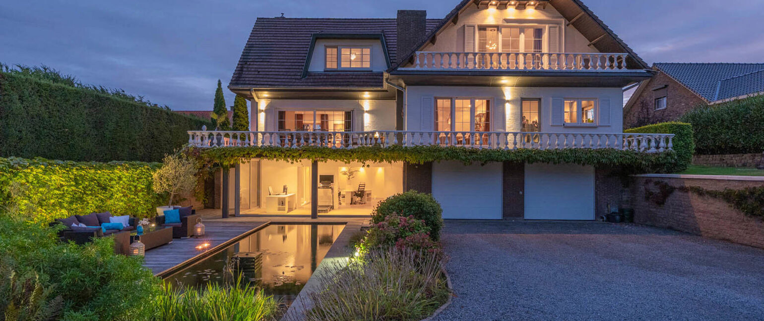 Gebouw voor gemengd gebruik te koop in Maaseik