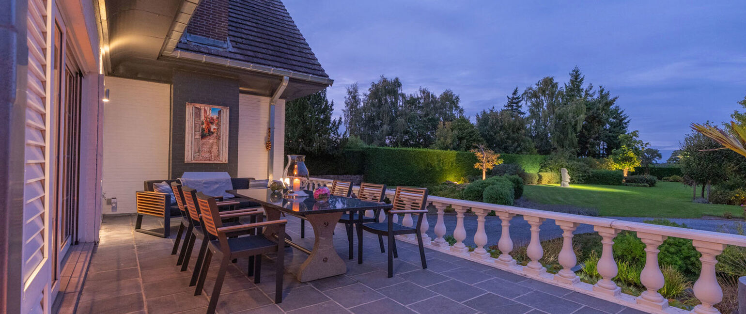 Gebouw voor gemengd gebruik te koop in Maaseik