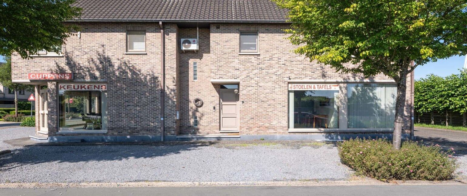 Gebouw voor gemengd gebruik te koop in Maaseik
