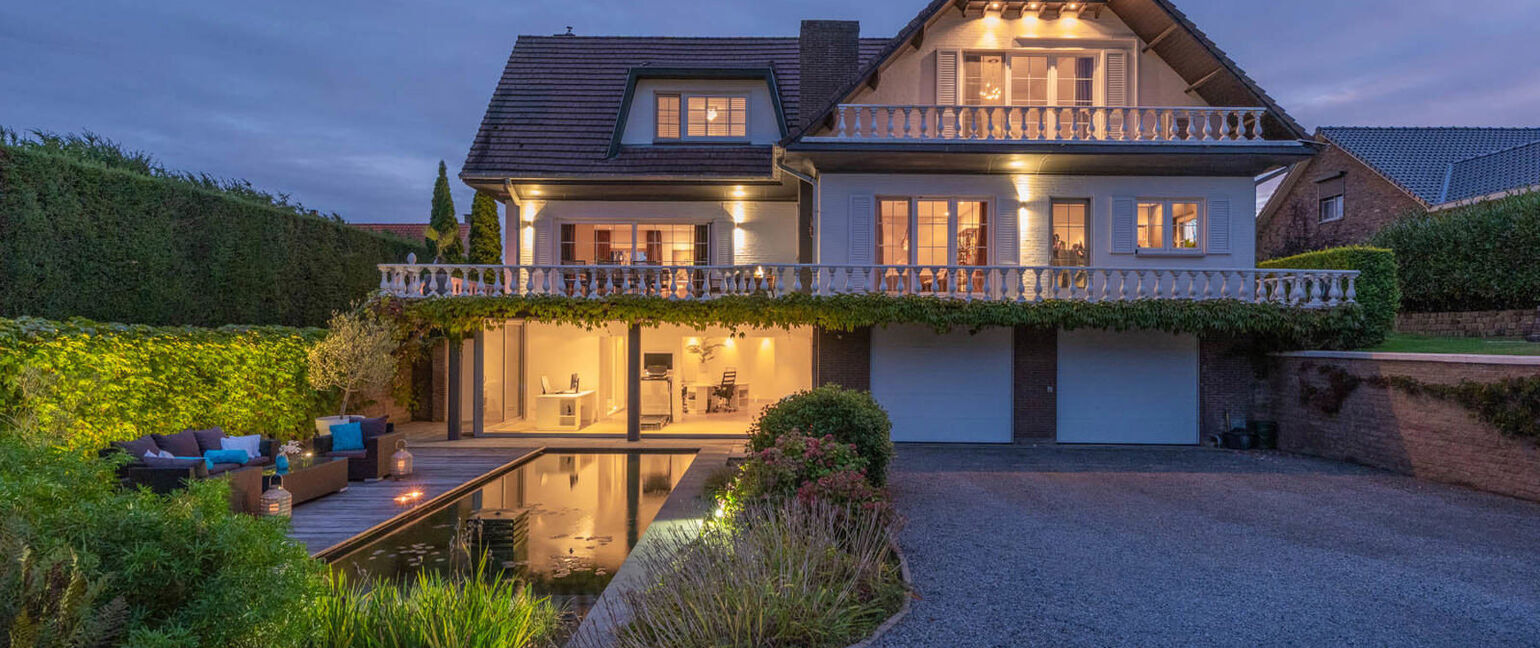 Gebouw voor gemengd gebruik te koop in Maaseik