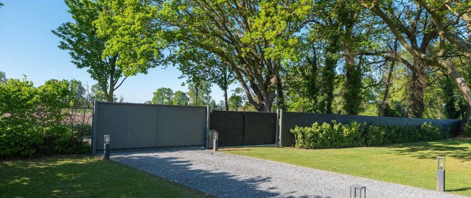 Gebouw voor gemengd gebruik te koop in Maaseik
