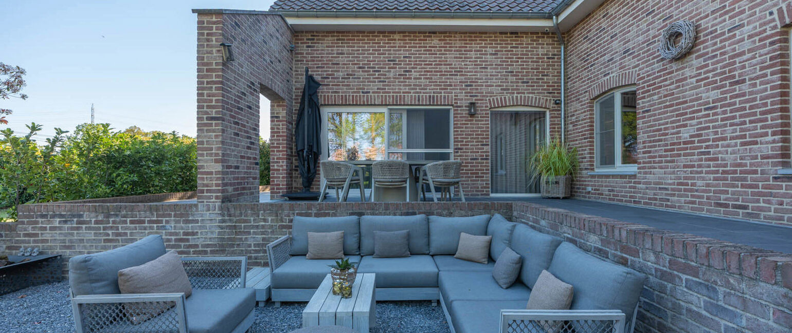 Gebouw voor gemengd gebruik te koop in Maaseik
