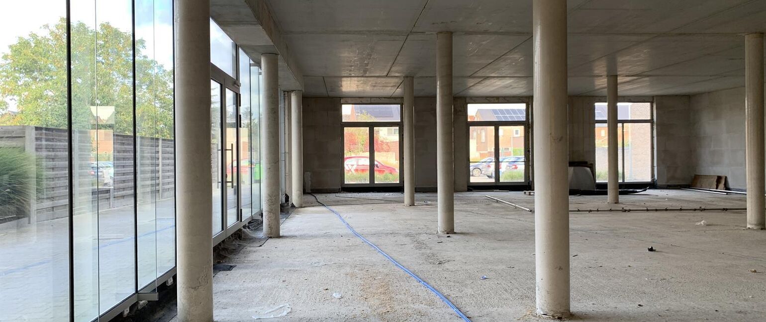 Gebouw voor gemengd gebruik te koop in Maasmechelen