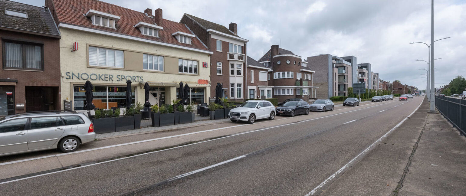 Gebouw voor gemengd gebruik te koop in Maasmechelen