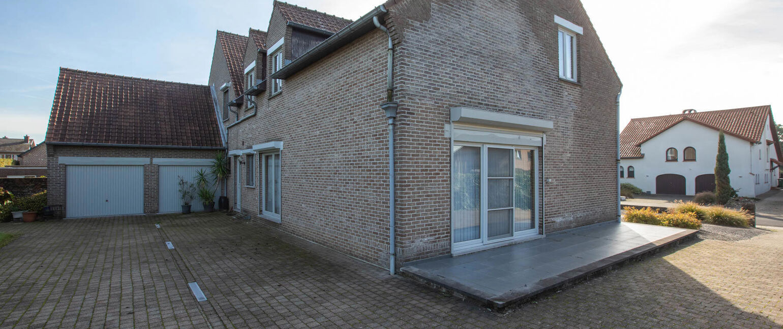 Gebouw voor gemengd gebruik te koop in Maasmechelen