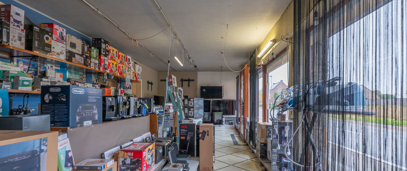 Gebouw voor gemengd gebruik te koop in Meeuwen-Gruitrode