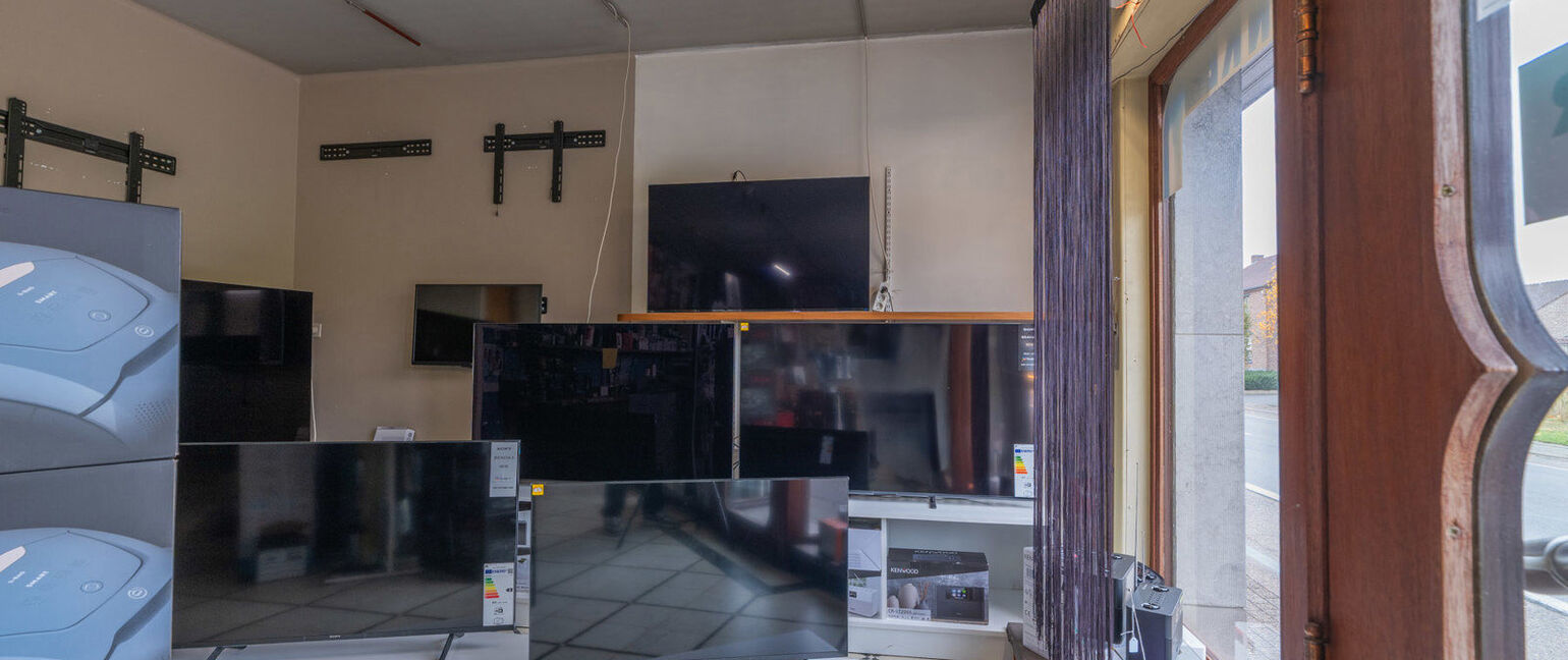 Gebouw voor gemengd gebruik te koop in Meeuwen-Gruitrode