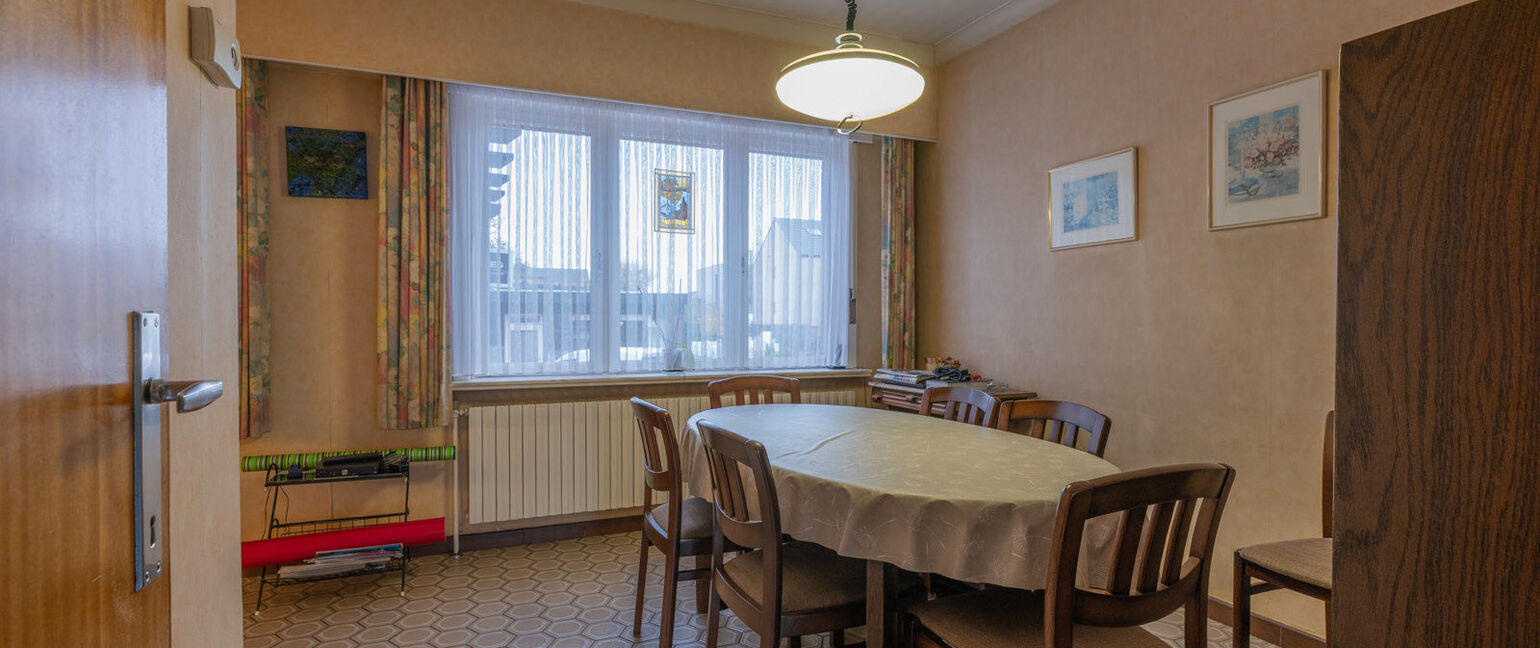 Gebouw voor gemengd gebruik te koop in Meeuwen-Gruitrode