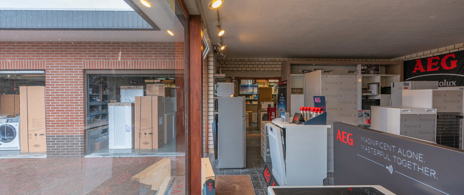 Gebouw voor gemengd gebruik te koop in Meeuwen-Gruitrode