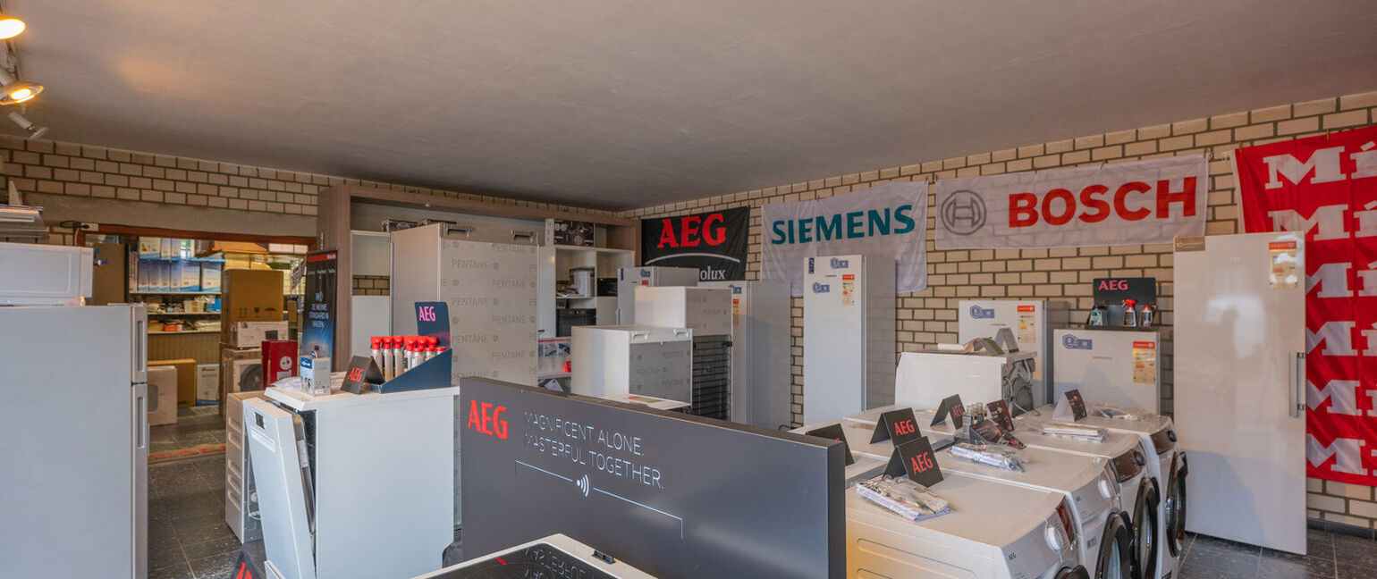 Gebouw voor gemengd gebruik te koop in Meeuwen-Gruitrode