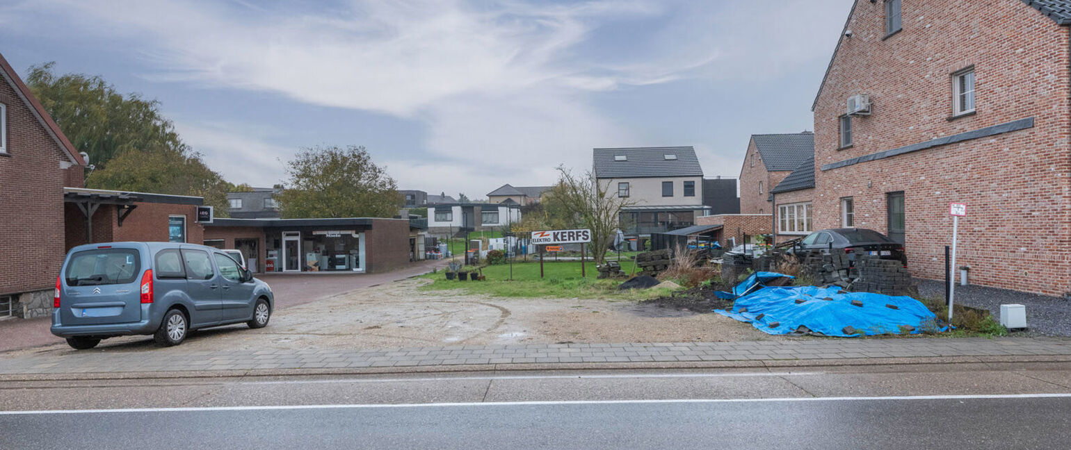 Gebouw voor gemengd gebruik te koop in Meeuwen-Gruitrode