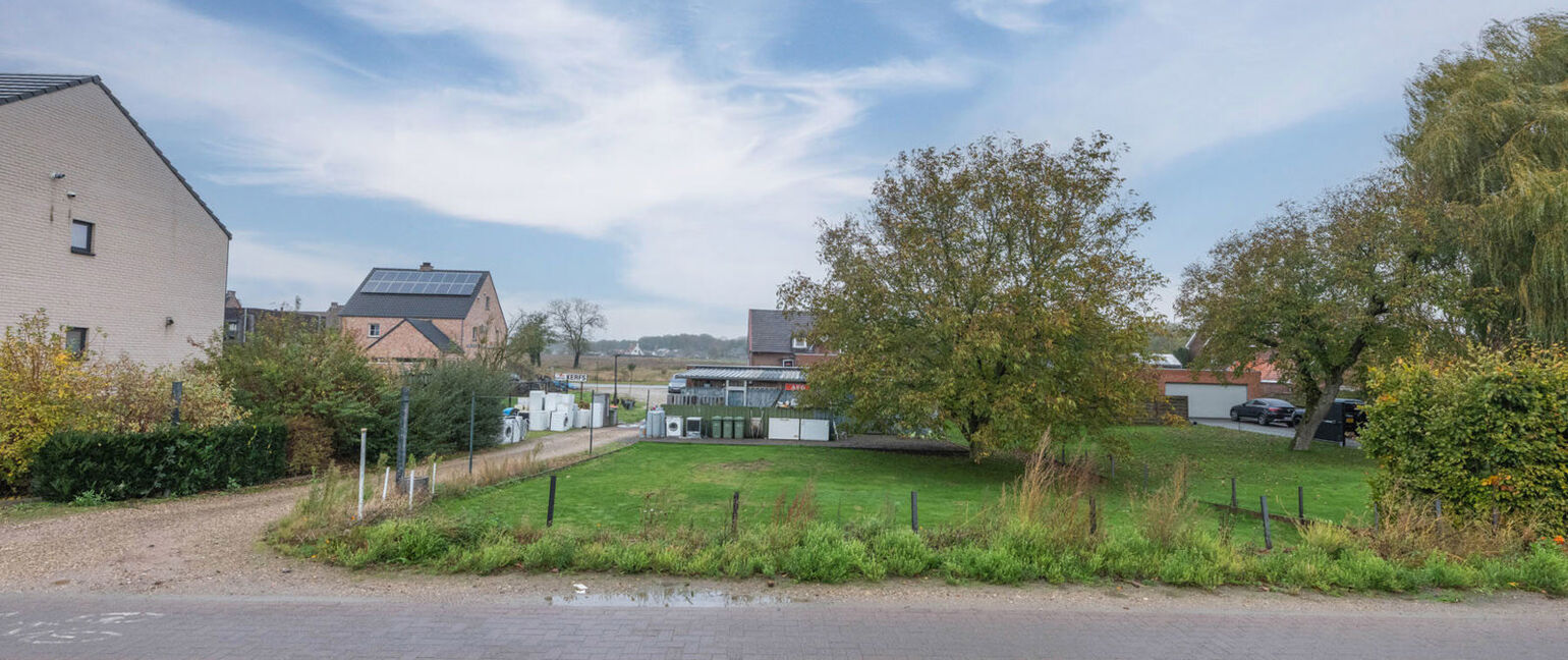 Gebouw voor gemengd gebruik te koop in Meeuwen-Gruitrode