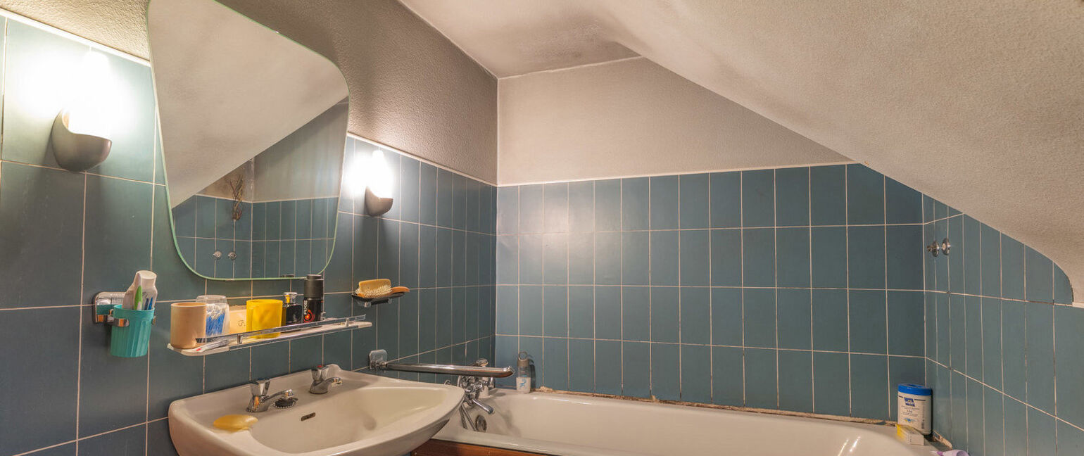 Gebouw voor gemengd gebruik te koop in Oudsbergen