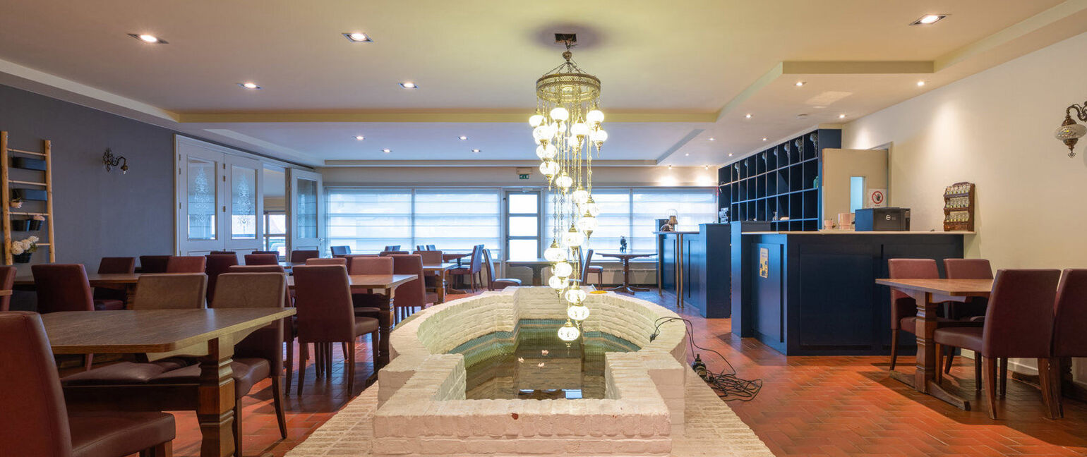 Gebouw voor gemengd gebruik te koop in Oudsbergen