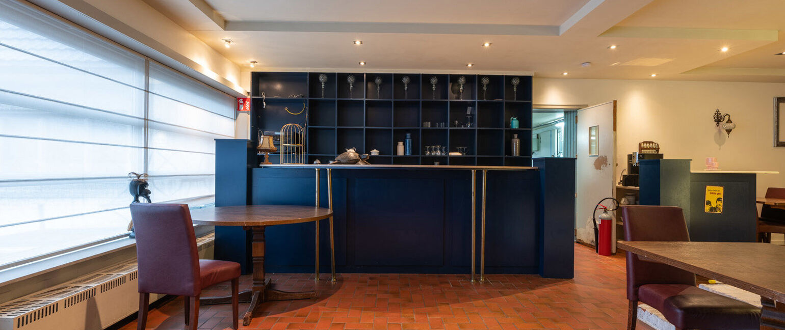 Gebouw voor gemengd gebruik te koop in Oudsbergen