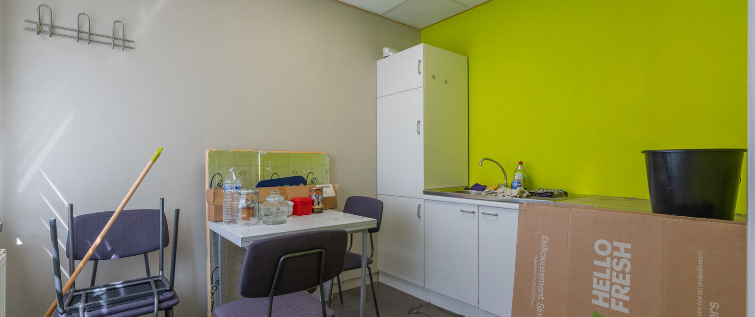 Gebouw voor gemengd gebruik te koop in Oudsbergen