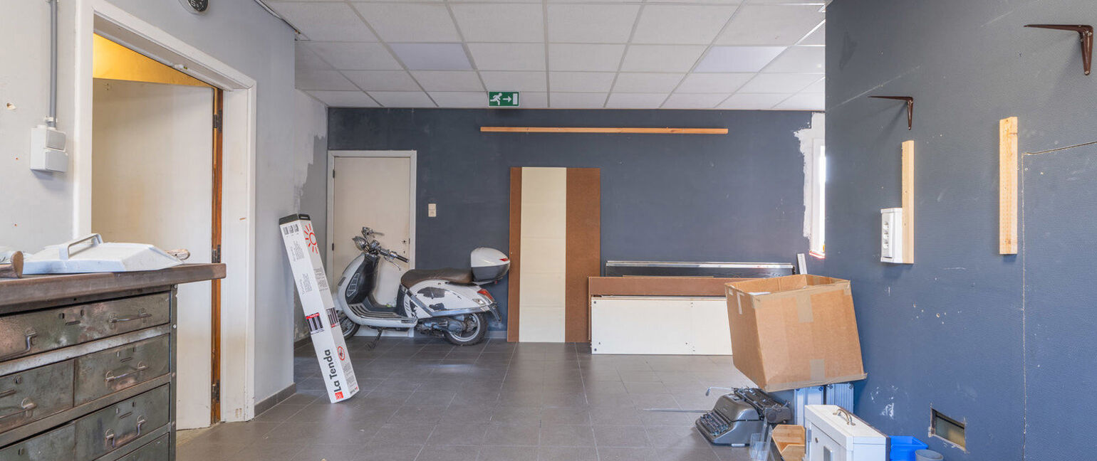 Gebouw voor gemengd gebruik te koop in Oudsbergen