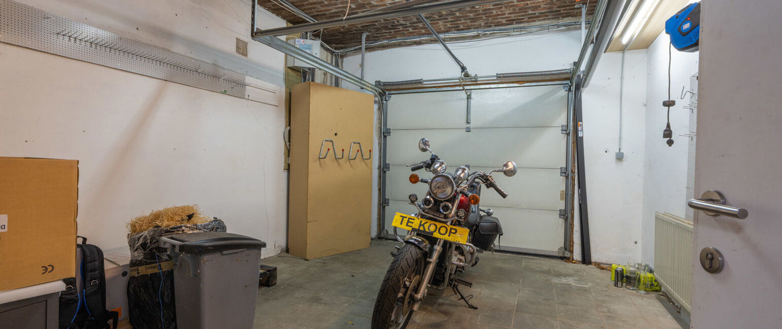 Gebouw voor gemengd gebruik te koop in Oudsbergen