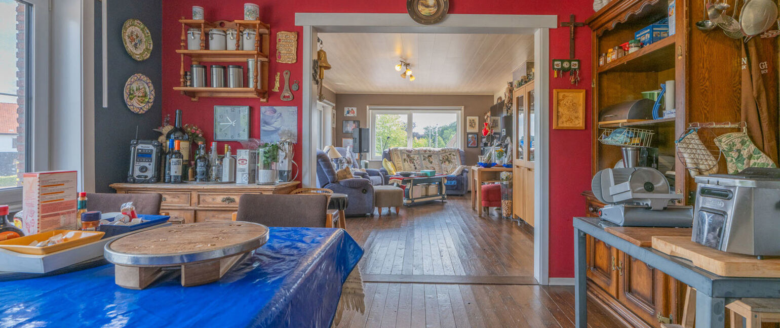 Gebouw voor gemengd gebruik te koop in Oudsbergen