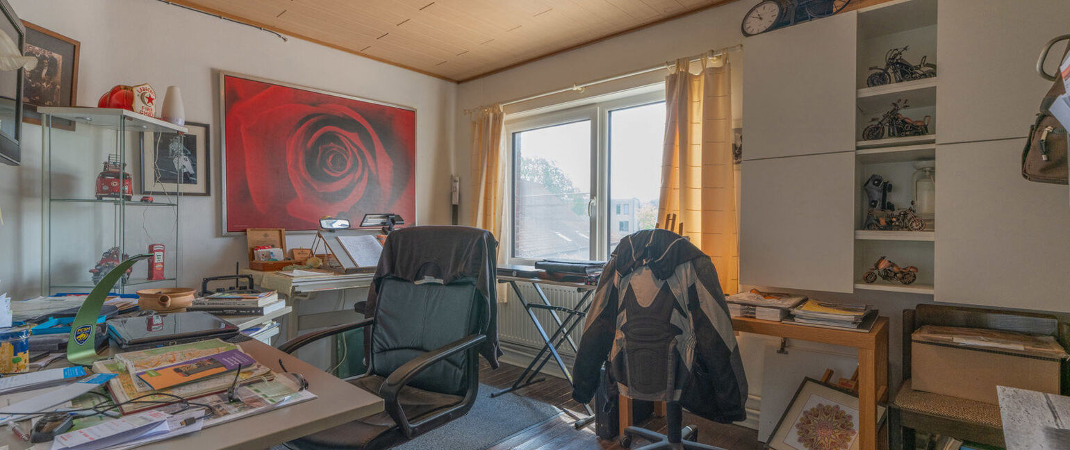 Gebouw voor gemengd gebruik te koop in Oudsbergen
