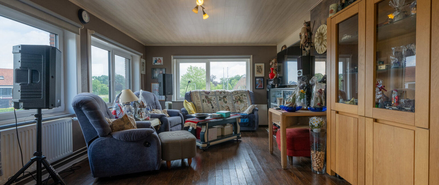 Gebouw voor gemengd gebruik te koop in Oudsbergen