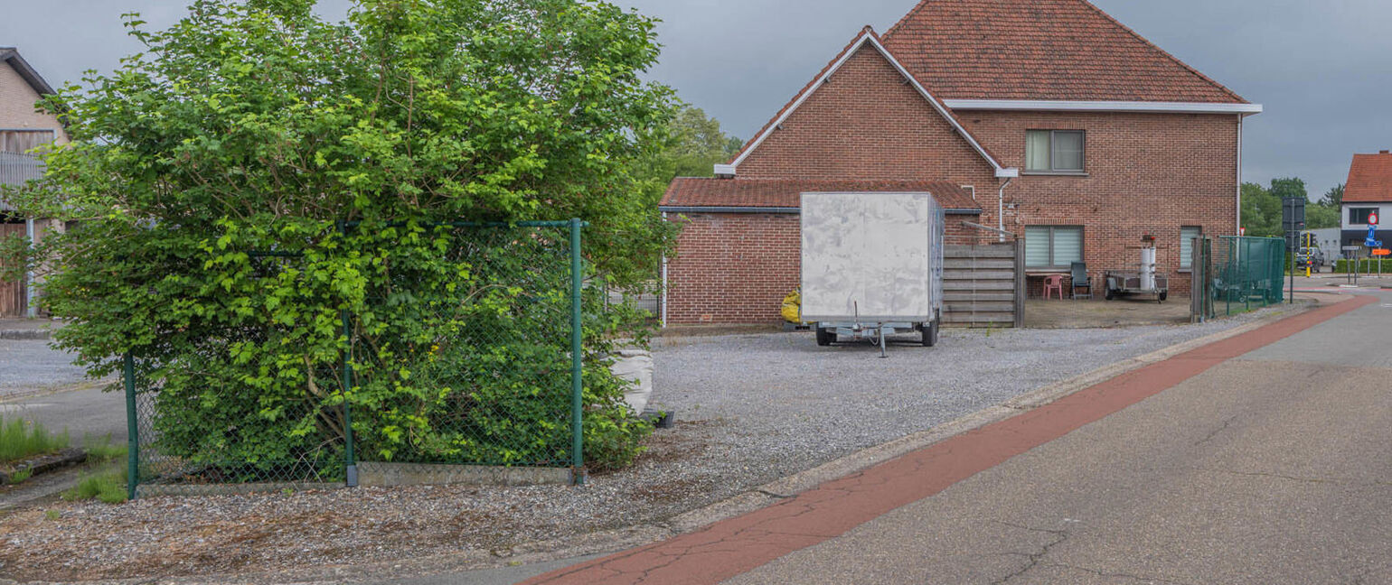 Gebouw voor gemengd gebruik te koop in Oudsbergen