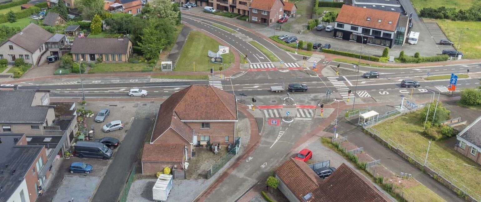 Gebouw voor gemengd gebruik te koop in Oudsbergen
