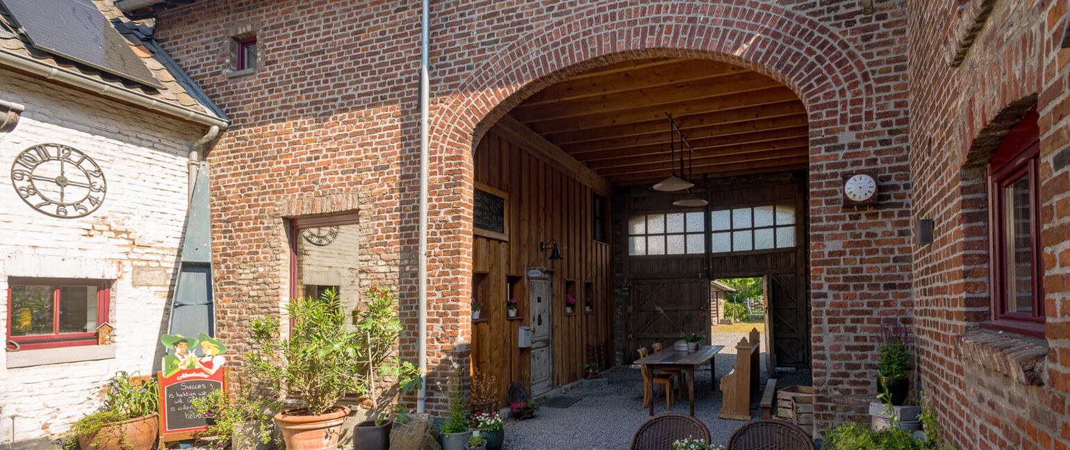 Gebouw voor gemengd gebruik te koop in Voeren