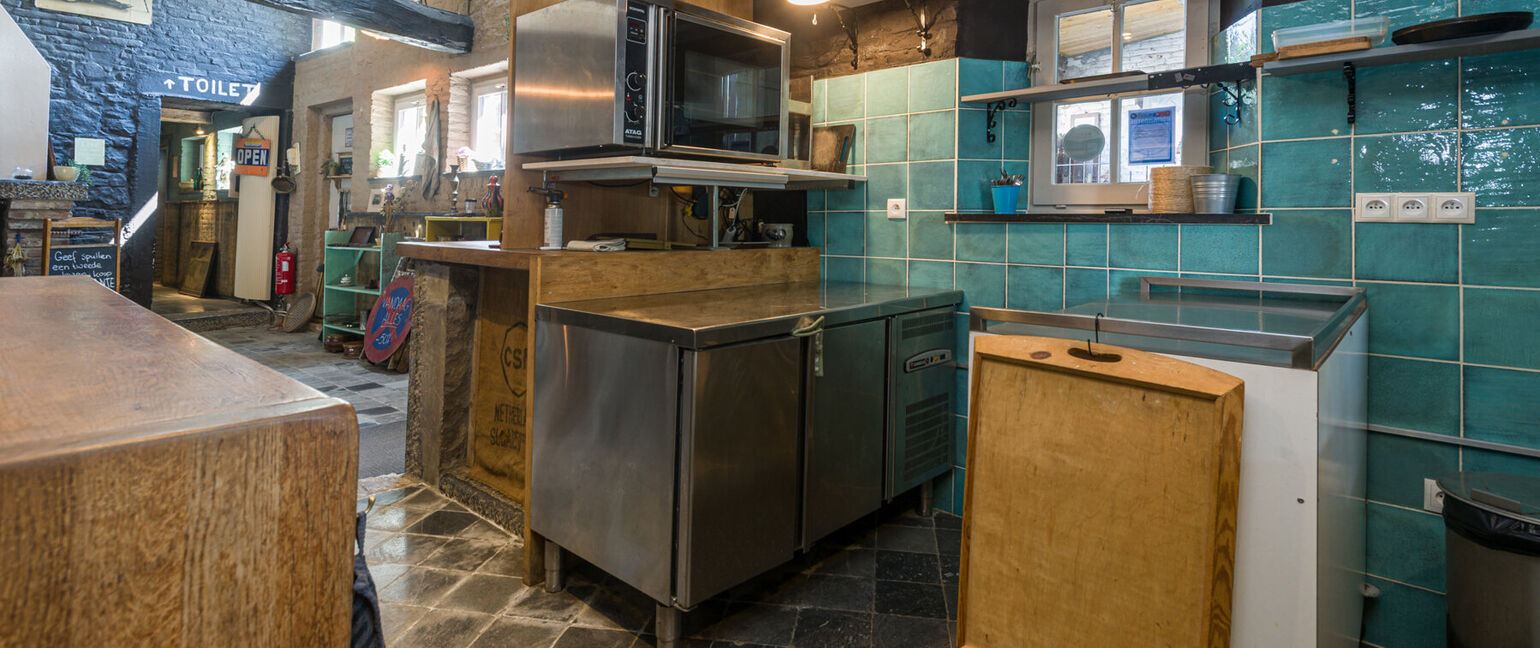 Gebouw voor gemengd gebruik te koop in Voeren