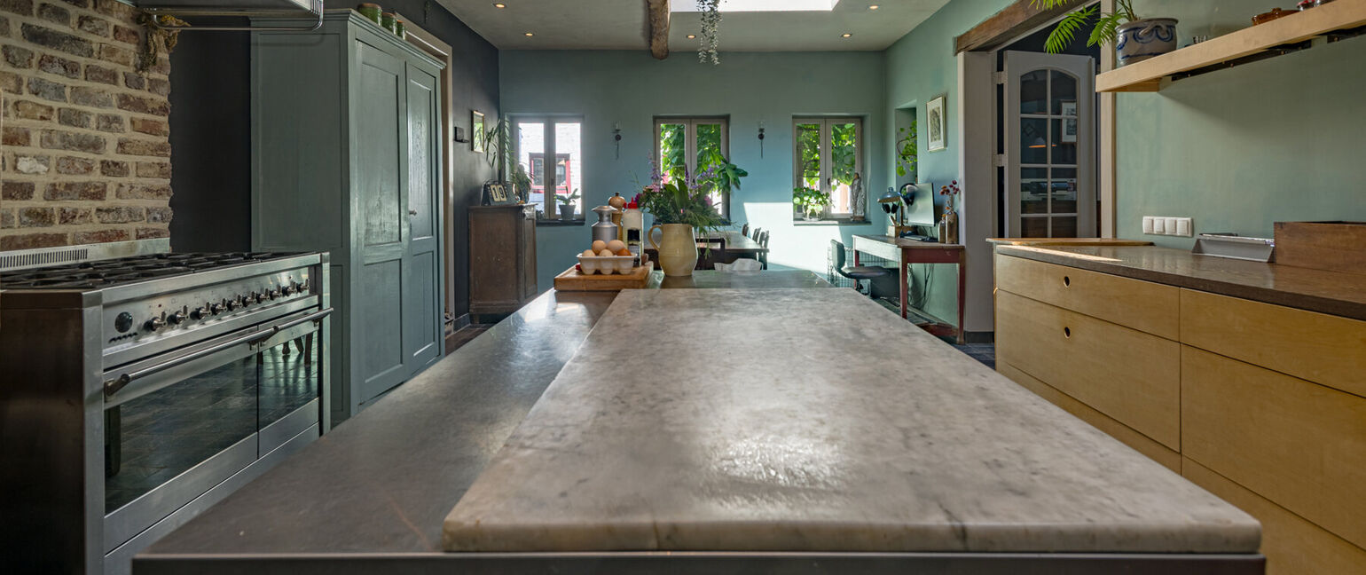 Gebouw voor gemengd gebruik te koop in Voeren