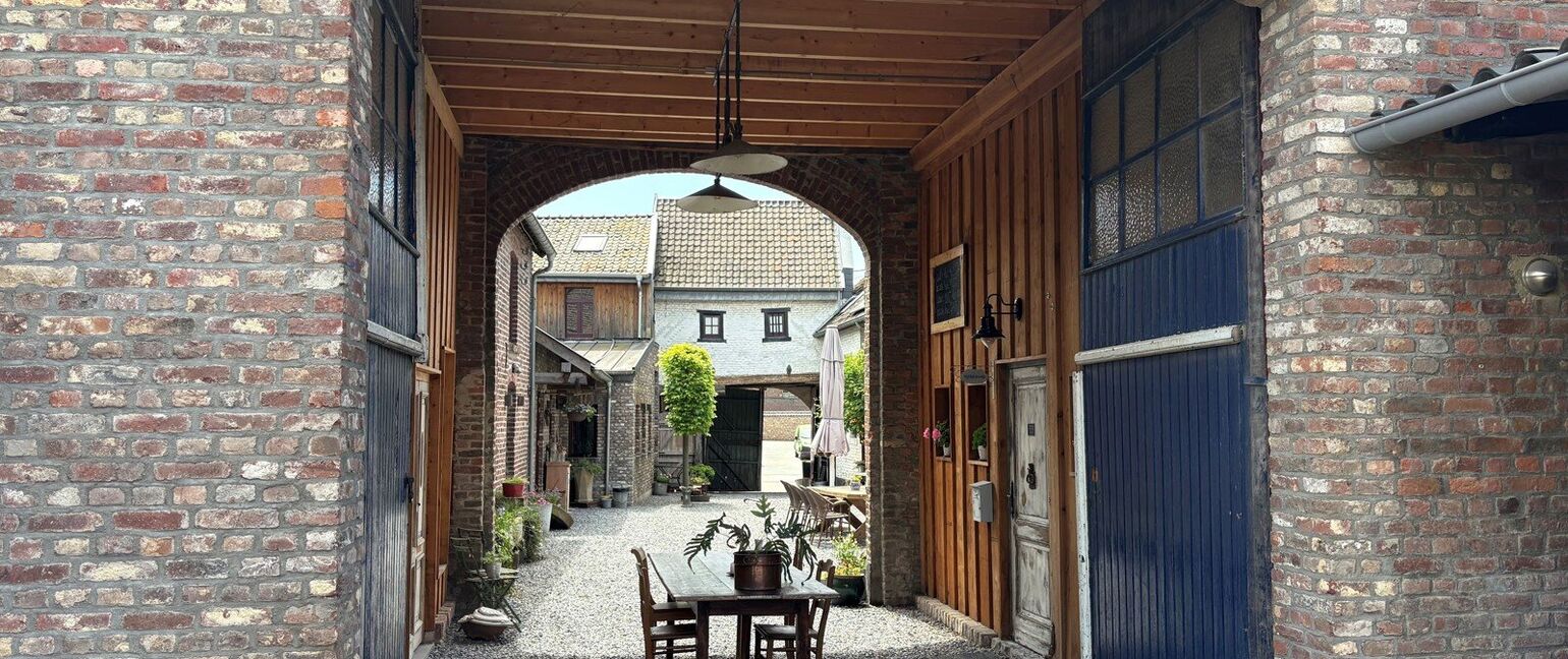 Gebouw voor gemengd gebruik te koop in Voeren