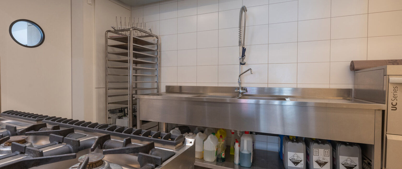 Individuele handelszaak te huur in Dilsen-Stokkem