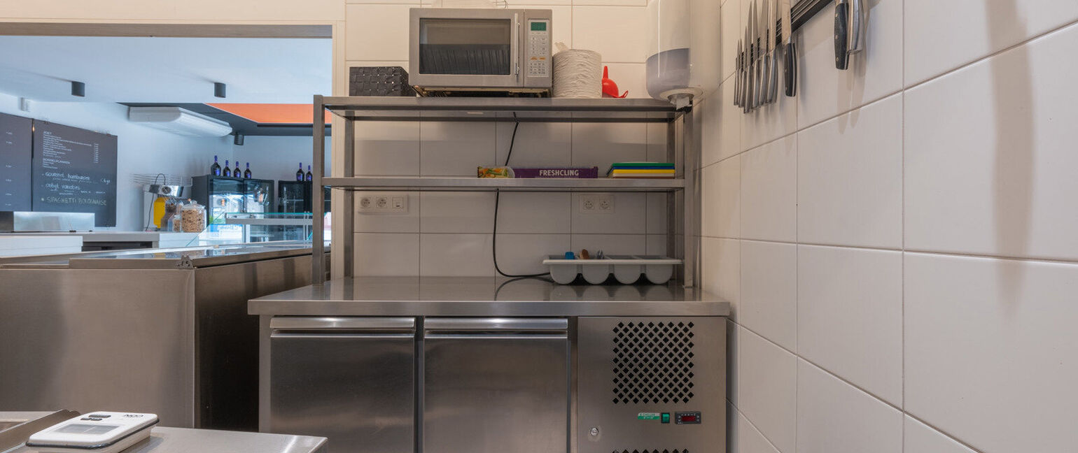 Individuele handelszaak te huur in Dilsen-Stokkem