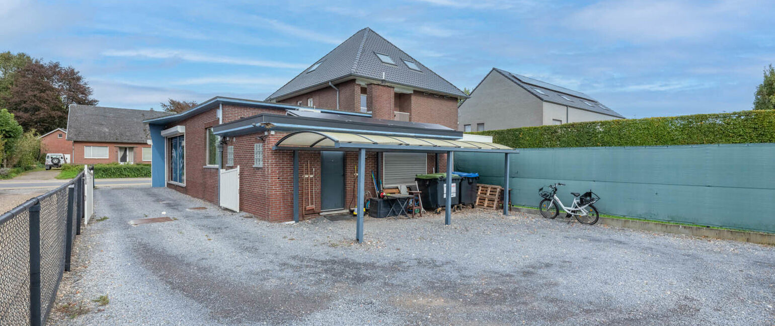 Individuele handelszaak te huur in Dilsen-Stokkem