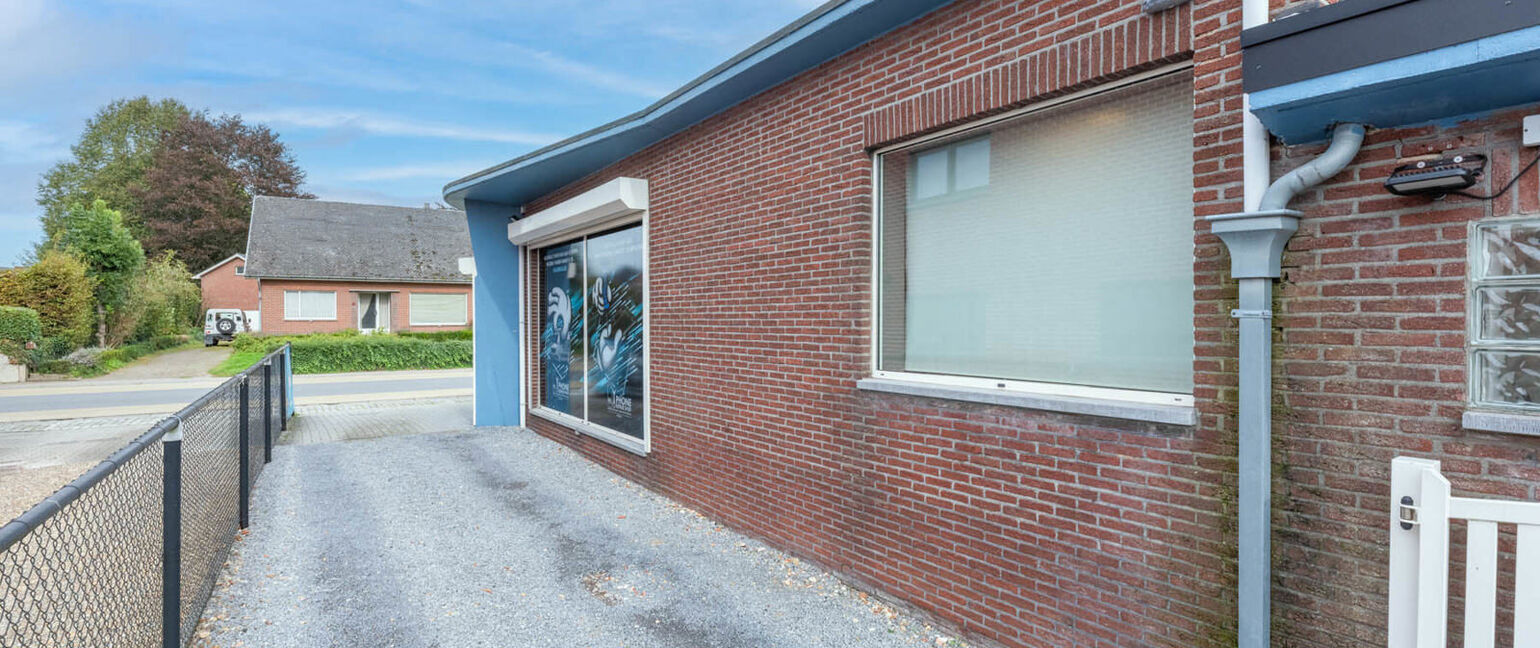 Individuele handelszaak te huur in Dilsen-Stokkem