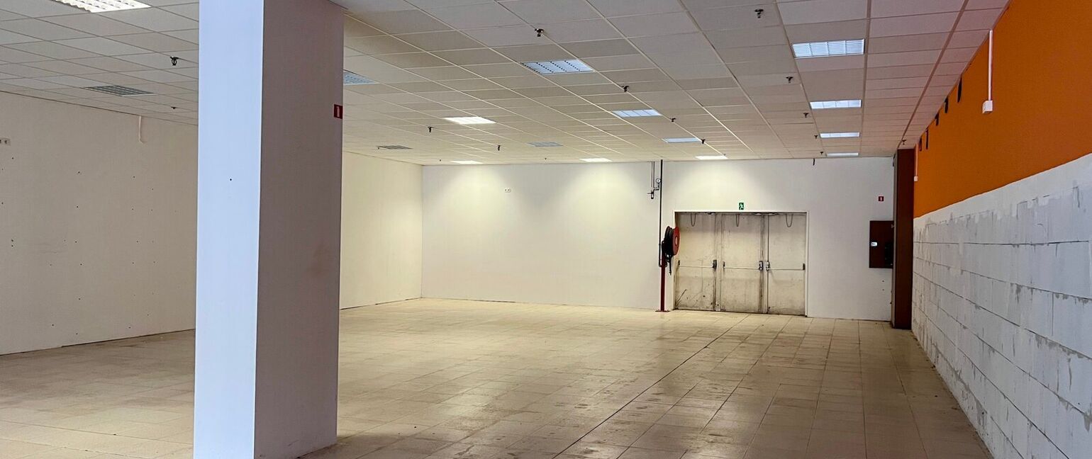 Individuele handelszaak te huur in Maaseik