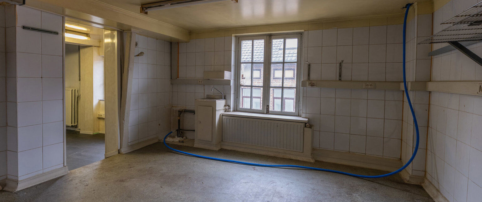 Individuele handelszaak te koop in Maaseik