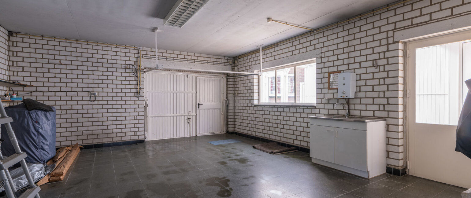 Individuele handelszaak te koop in Maaseik