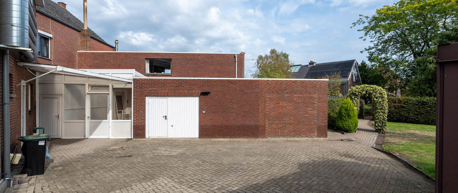 Individuele handelszaak te koop in Maaseik