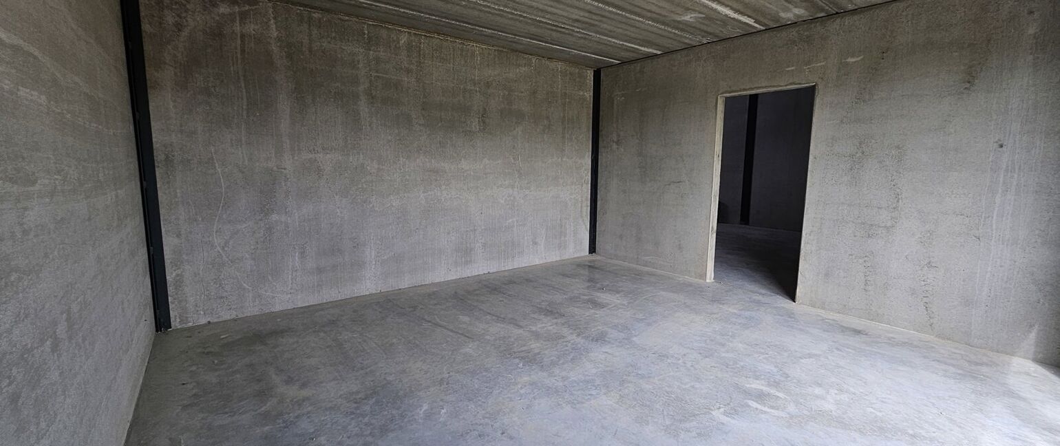 Industrieel gebouw te huur in Dilsen-Stokkem