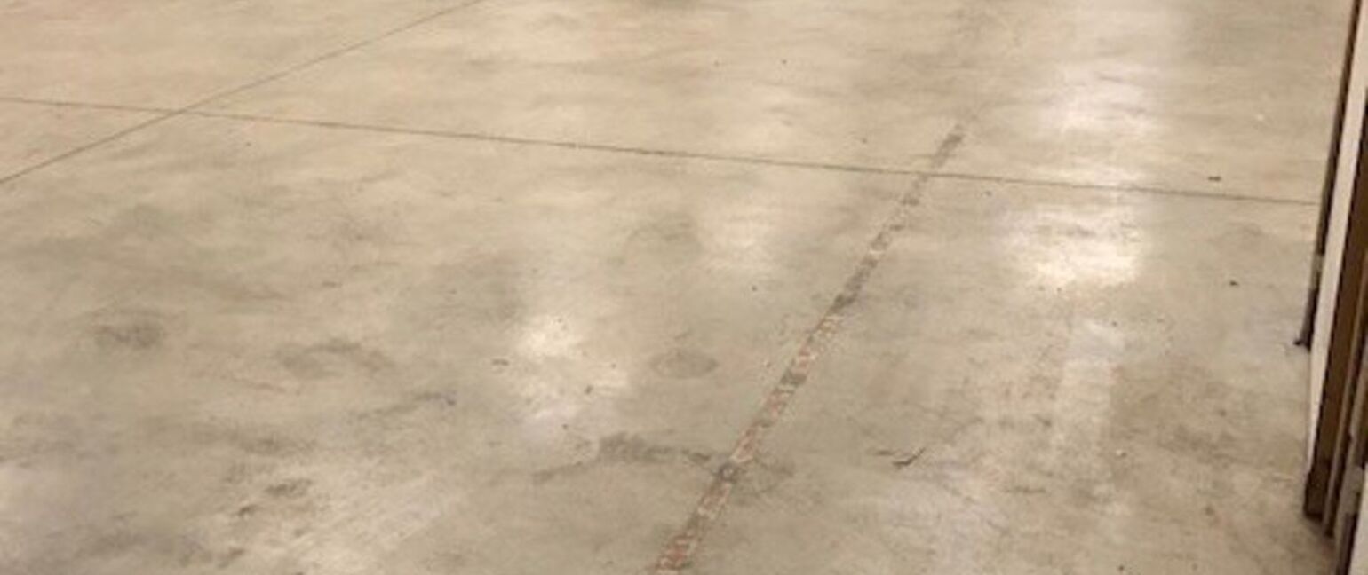 Industrieel gebouw te huur in Dilsen-Stokkem