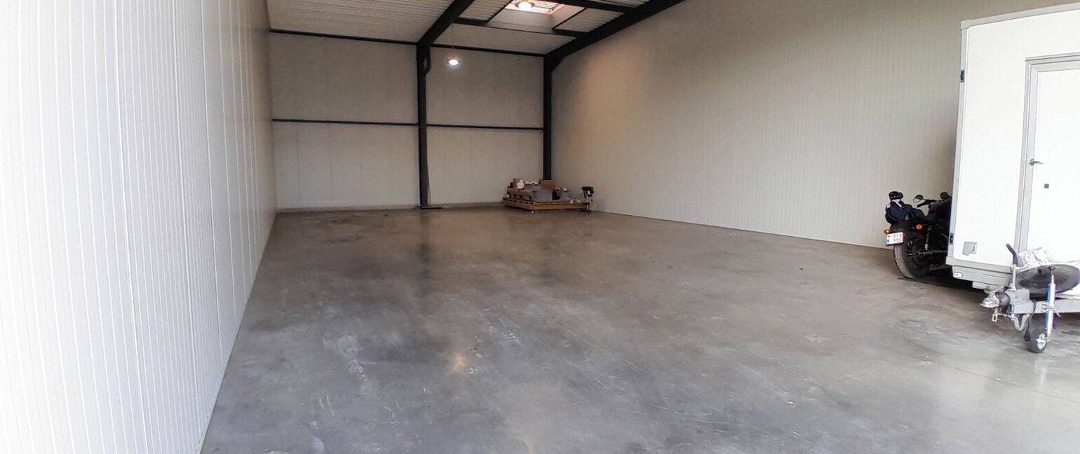 Industrieel gebouw te huur in Dilsen-Stokkem