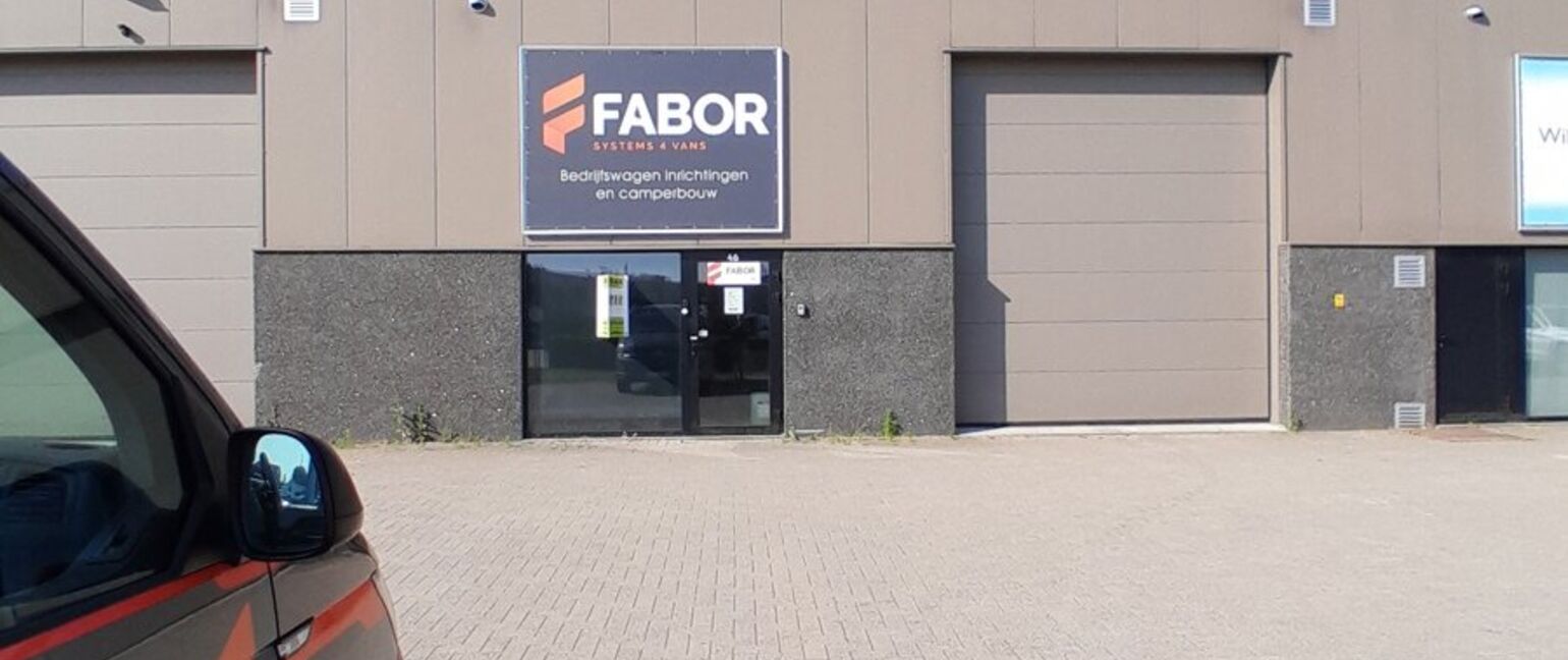 Industrieel gebouw te huur in Dilsen-Stokkem