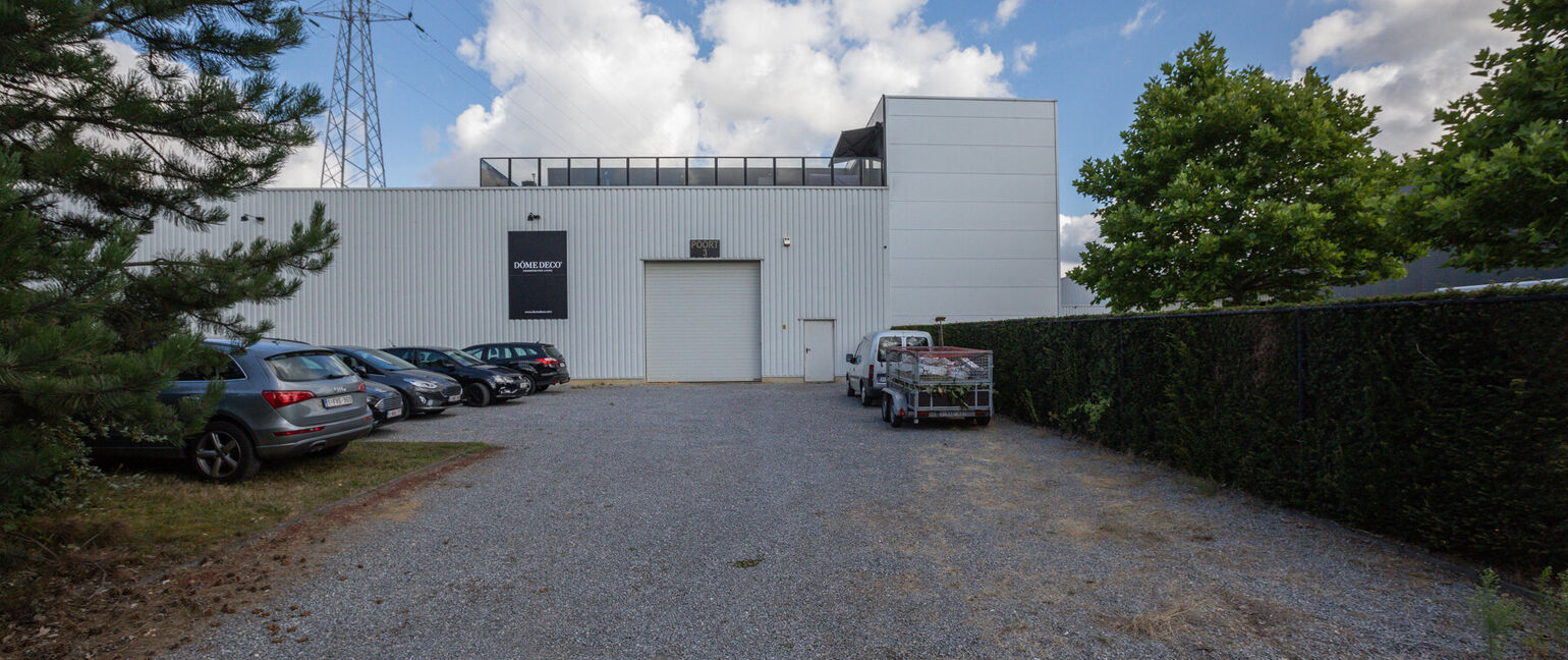 Industrieel gebouw te huur in Dilsen-Stokkem