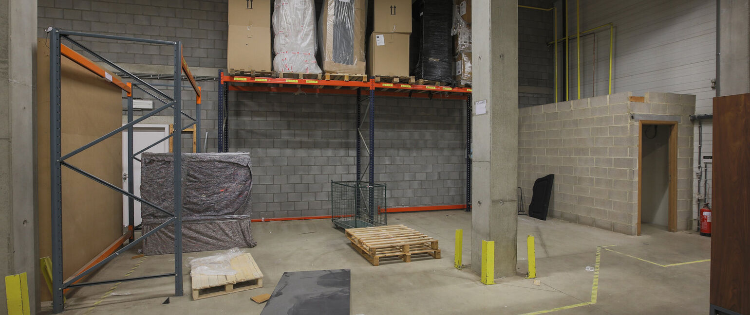 Industrieel gebouw te huur in Dilsen-Stokkem