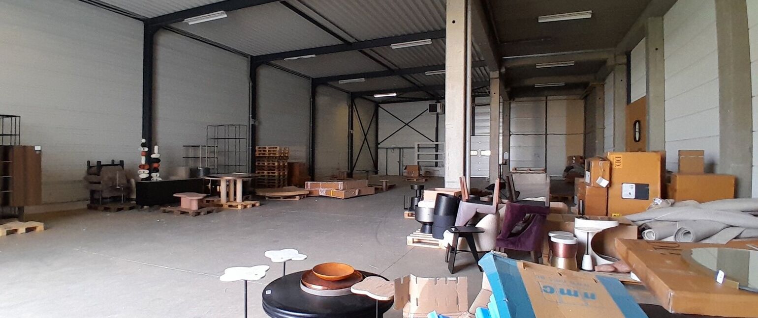 Industrieel gebouw te huur in Dilsen-Stokkem