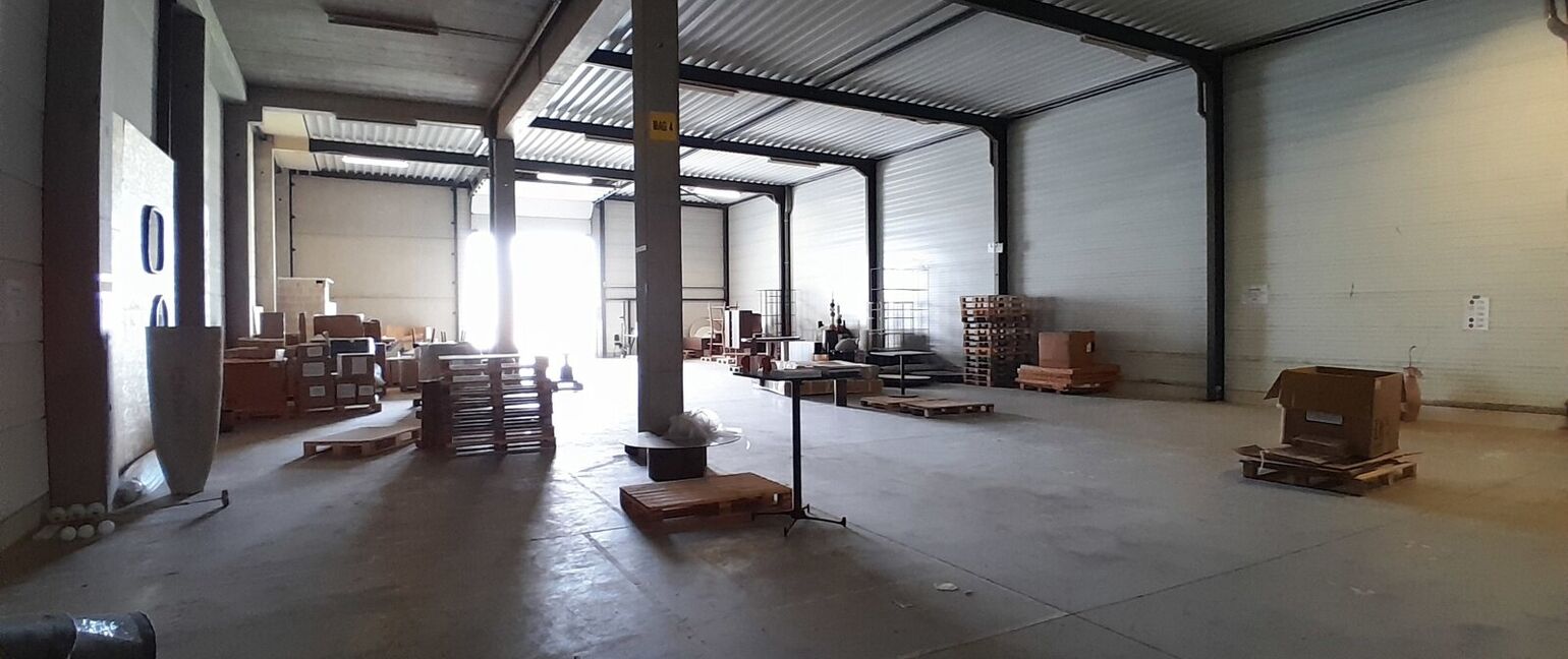 Industrieel gebouw te huur in Dilsen-Stokkem